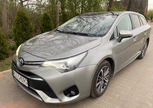 Toyota Avensis cena 39900 przebieg: 157451, rok produkcji 2015 z Odolanów małe 92